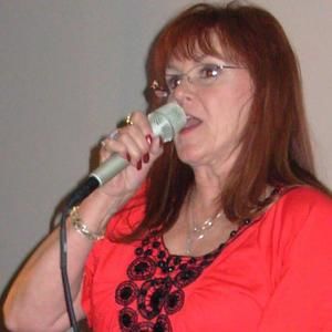 Meet your Posher, Laurel